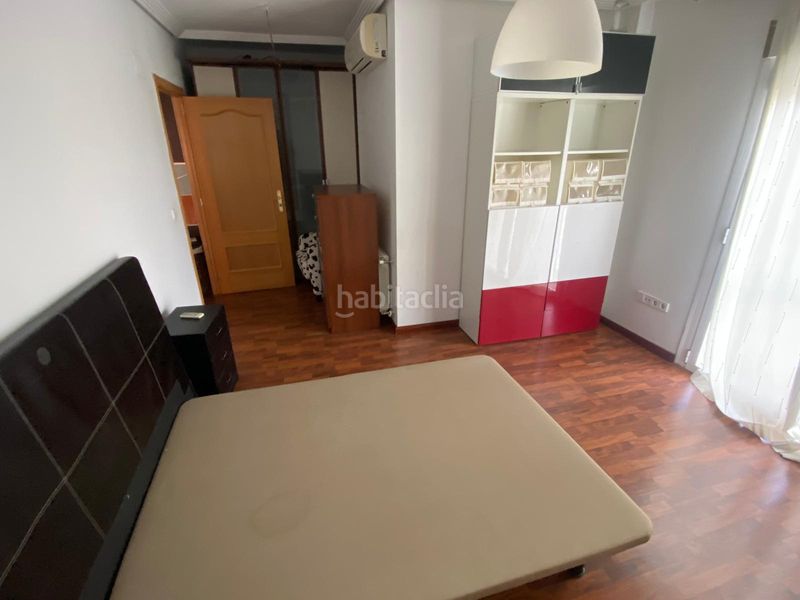 Foto c8c7def5-605b-4da8-84dd-1053b4802b98. Reihenhaus mit heizung parking pool in Poblete