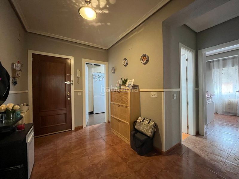 Foto 03ef04aa-66b6-43cf-9193-c3c40cd88dd4. Piso en paseo ramón ugena 50 luminoso piso listo para entrar a vivir en urbanización privada con piscina en Tomelloso