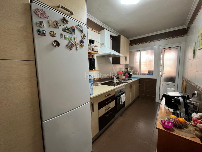 Foto 55ae67a1-2b21-431a-95c9-1c2c6cf597ae. Piso en paseo ramón ugena 50 luminoso piso listo para entrar a vivir en urbanización privada con piscina en Tomelloso