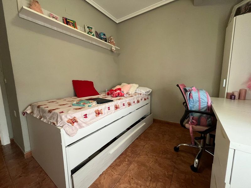 Foto 83ae5357-5eef-43d1-b62e-f67f8ebc88ab. Piso en paseo ramón ugena 50 luminoso piso listo para entrar a vivir en urbanización privada con piscina en Tomelloso