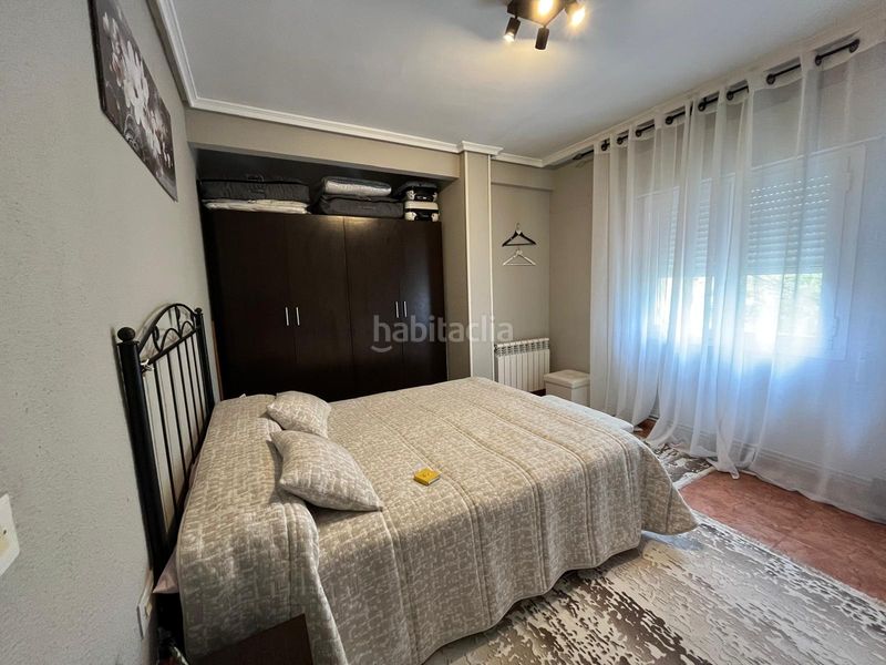 Foto b36b2768-0f6e-42ce-a689-55d9c22975d6. Piso en paseo ramón ugena 50 luminoso piso listo para entrar a vivir en urbanización privada con piscina en Tomelloso