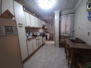 Flat  Calle juan bravo. En venta piso en zona centro con  garaje y dos trasteros