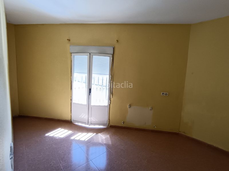 Foto 6cbbafc8-795f-483e-b9f1-6c118558d7af. Casa amb xemeneia aparcament piscina a Daimiel