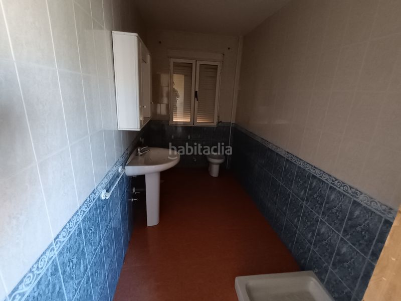 Foto 94f5d649-b3c7-400e-a733-06785a6b28d8. Casa amb xemeneia aparcament piscina a Daimiel