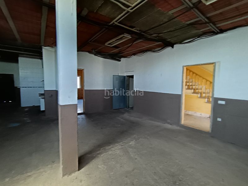 Foto e87fb6aa-f1d5-4463-9996-db219e9e3047. Casa amb xemeneia aparcament piscina a Daimiel