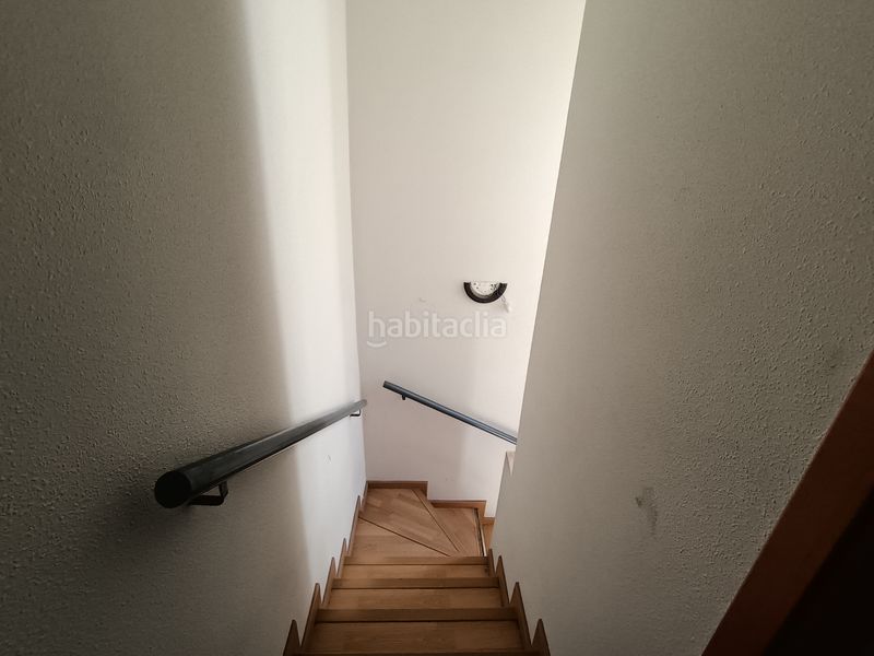 Foto ac84bcf1-61fb-465f-9c9b-e8989762119b. Dúplex amb calefacció aparcament a Miguelturra