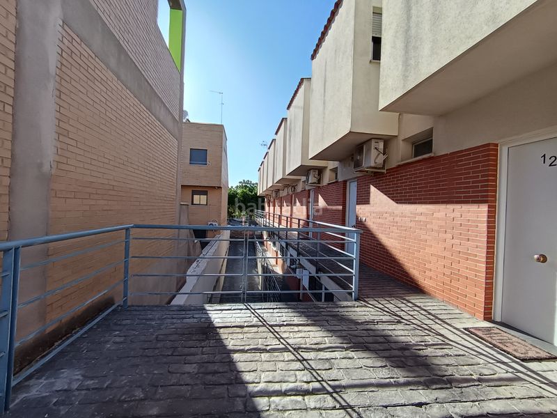 Foto ecb3e7dd-3d90-4270-a3d8-2be91d5dd6aa. Dúplex amb calefacció aparcament a Miguelturra