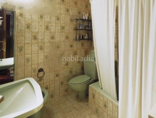 Foto c1be6ffd-4f62-47bc-a49b-dc87a682c2a2. Edifici a Tomelloso