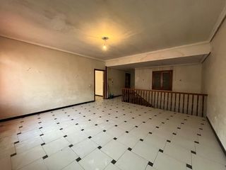 Etagenwohnung  Avenida de cristo rey. Piso de 194 metros haciendo esquina en avda cristo rey villarrub