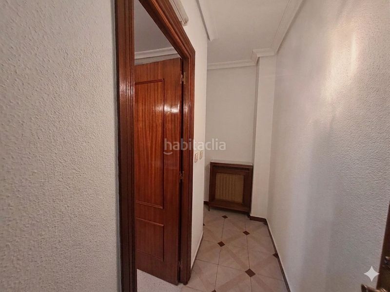 Foto f0fb2a8d-8284-45e8-85c8-8ed416f1cff5. Pis amb calefacció a Centro Puertollano