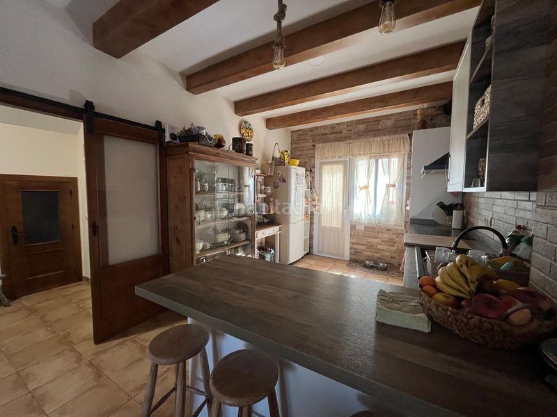 Foto 7518708c-0905-4bd9-842c-32846d0fff60. Casa adossada amb calefacció a Labores (Las)