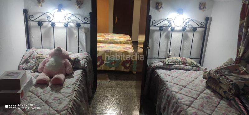 Foto 9912e2c3-adf7-4ea7-b616-652f98c3e42f. Casa amb calefacció a Centro Puertollano