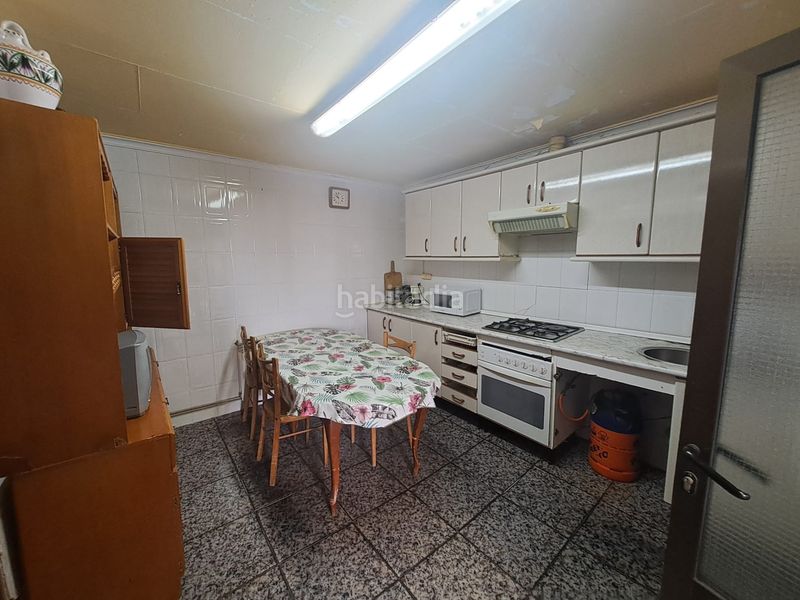 Foto a28cf02e-5b8c-438a-bdad-b6b1e3aee3fa. Casa amb calefacció a Carretera de Córdoba - Libertad Puertollano