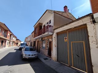 Casa aparellada a Calle Real