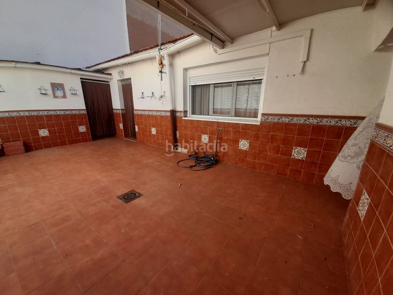 Foto 7a3a4852-1b03-466f-94d6-2176629df3d9. Casa amb aparcament a El Poblado - Abulagar Puertollano