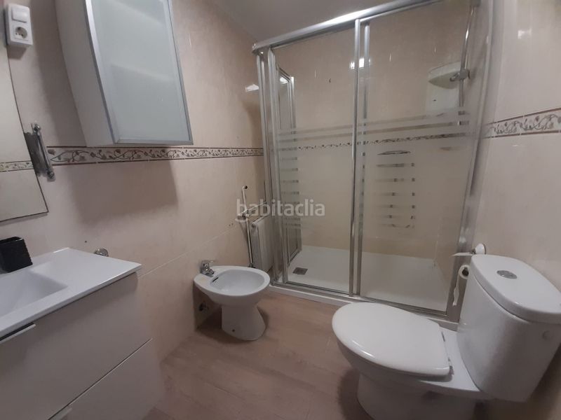 Foto 7c1cce58-763f-4532-a974-5d74713f2456. Casa amb aparcament a El Poblado - Abulagar Puertollano