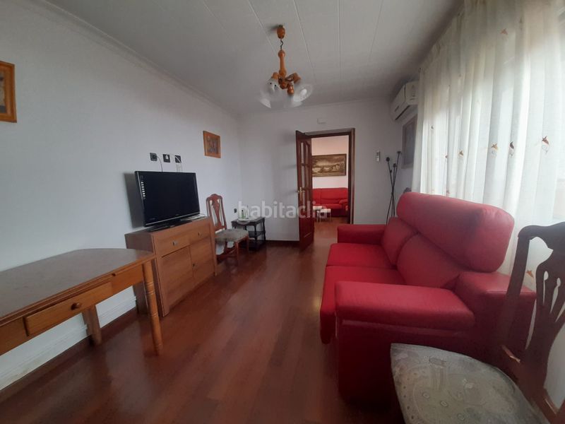 Foto a6e1ff74-946b-43aa-92e6-13fb48be2489. Casa amb aparcament a El Poblado - Abulagar Puertollano