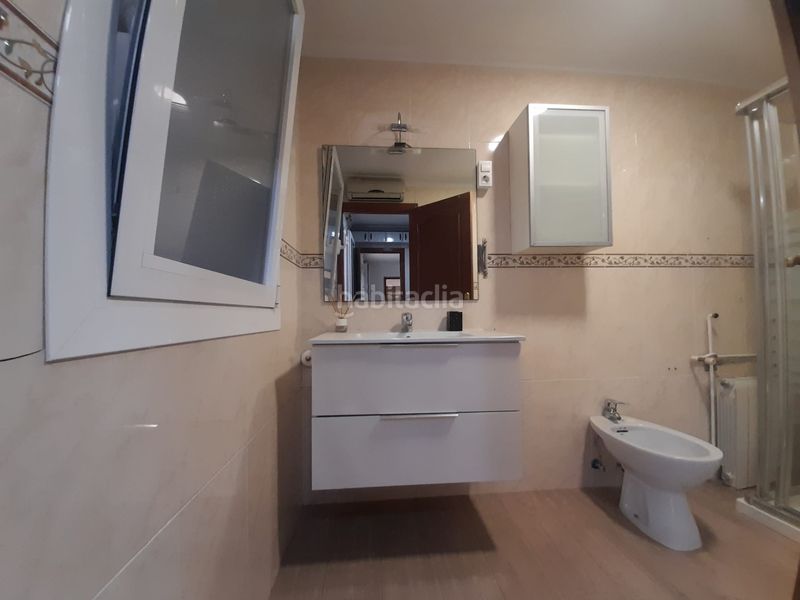 Foto b9723c01-f894-4c41-982d-9bf7db3b84e7. Casa amb aparcament a El Poblado - Abulagar Puertollano