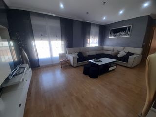 Appartamento  Calle lérida. En venta piso con garaje en calle lérida.