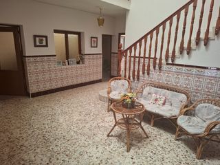 Casa aparellada  Calle santo. ¡oportunidad! 2 viviendas en una, 7 dormitorios, 299 m² en carri