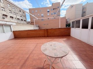 Miete Appartement in Calle general aguilera 10