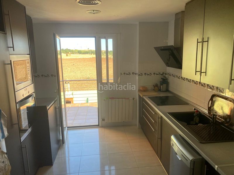 Foto afcc9122-33fc-4671-8b5b-3fd619347f23. Casa amb calefacció aparcament a Poblete