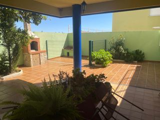Casa  Calle mendo. Magnifica casa unifamiliar  de 198 metros en poblete
