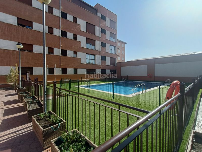 Foto 519e8a02-496c-4312-ad58-ddf60e88d7fc. Pis amb calefacció aparcament piscina a El Torreón - Los Ángeles - El Pilar Ciudad Real