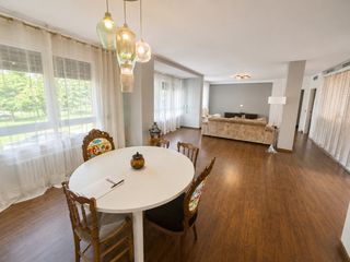 Flat  Calle palma. Piso de 3 dormitorios y 3 baños con terraza, patio y trastero en