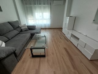 Pis  Avenida don antonio huertas. ¡fantastico piso en plena av don antonio huertas! en tomelloso