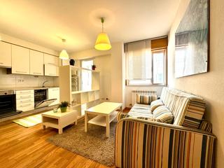 Affitto Piccolo appartamento  Ra do restollal. Apartamento en zona paxonal