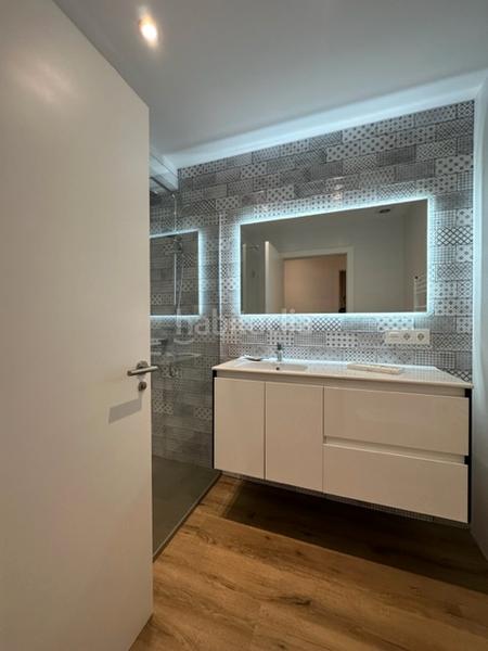 Foto fc535f13-afce-43db-b29b-2dce502d5829. Pis amb calefacció a Ensanche - Sar Santiago de Compostela