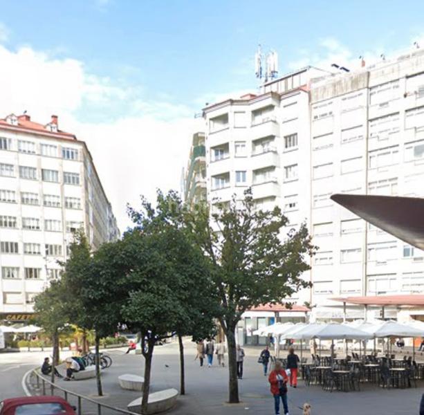 Foto b64b34e5-16fa-4220-9077-ea736e2d08a6. Affitto ufficio in Ensanche - Sar Santiago de Compostela