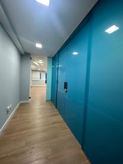 Alquiler Oficina  R�a de santiago del estero. Oficina reformada prox. a la plaza roja