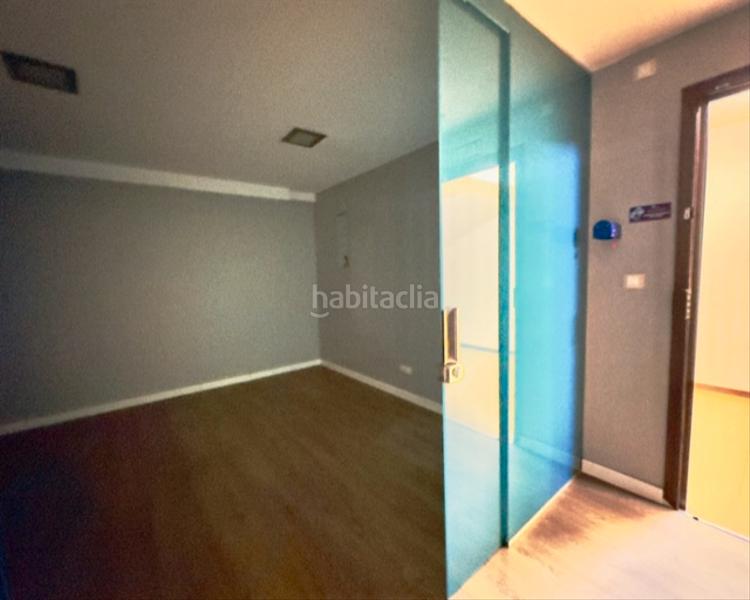 Foto 93368a0a-13c0-467a-a23c-855f6ae955b1. Lloguer oficina a Ensanche - Sar Santiago de Compostela