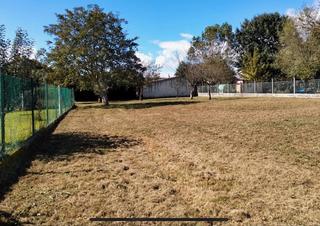 Terreny residencial a Parroquias de Santiago. Solar llano y soleado en vedra