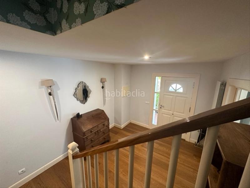 Foto 79ab3498-f38d-4bc3-be8d-ef088c24cb9e. Rent chalet with fireplace heating parking pool in Santiago de Compostela