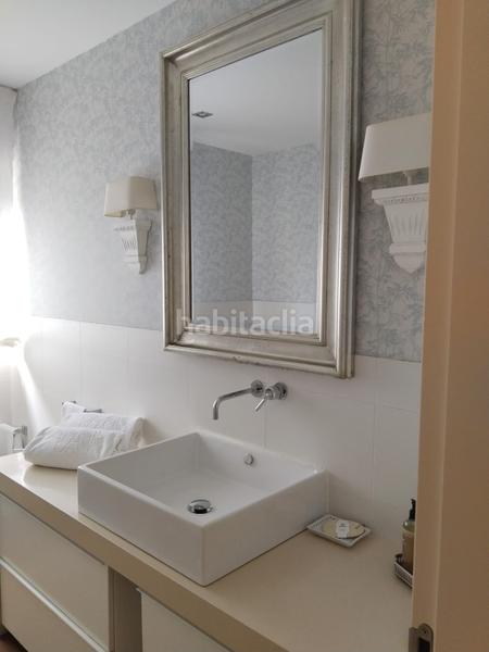 Foto a02909bf-4f99-448d-aa8b-e0e9d6fc0404. Rent chalet with fireplace heating parking pool in Santiago de Compostela