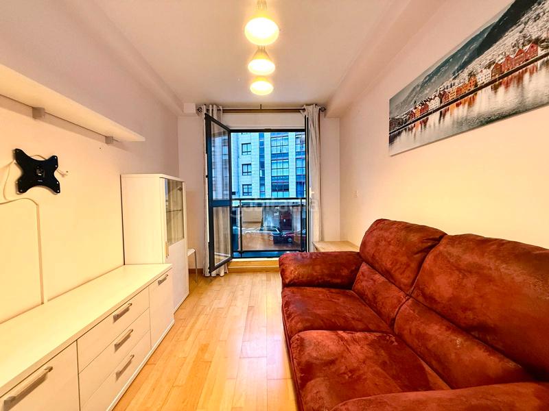 Foto 56aa0e2b-43b6-4193-85c6-e2f52f447fef. Lloguer apartament a avenida rosalía de castro 7 a Ames