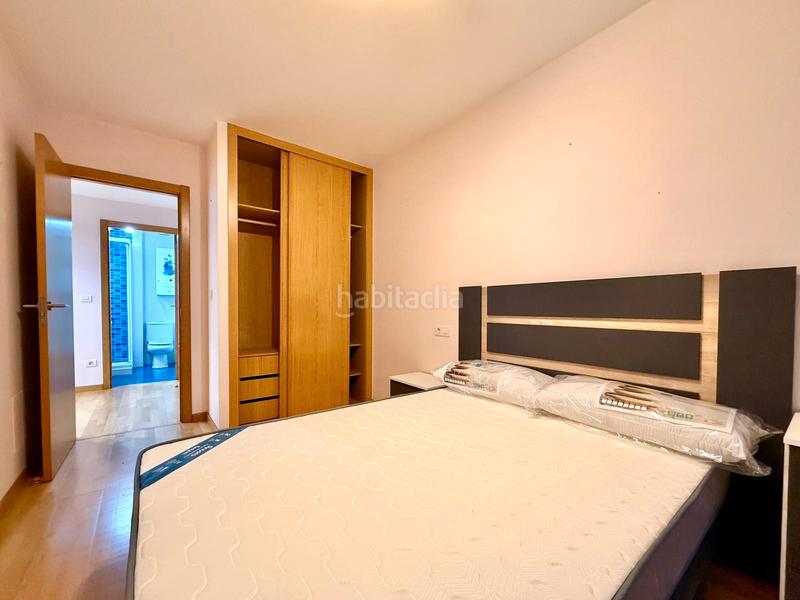 Foto 5cb30bd0-c4b1-4ed9-8e1f-e6ec4f6f8ac3. Location appartement dans avenida rosalía de castro 7 dans Ames