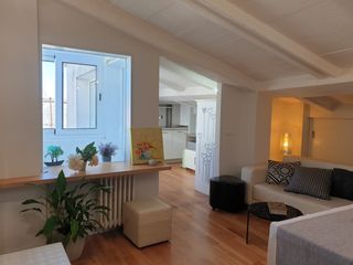 Miete Dachwohnung  Avenida de rosalía de castro. Atico muy luminoso