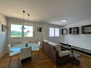 Affitto Piccolo appartamento in Rúa de boiro 1. Precioso apartamento vista alegre
