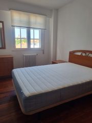 Miete Appartement  R�a de g�mez ulla. Un dormitorio muy centrico