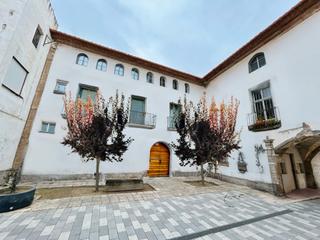 Haus  Plaça esglesia. Casa emblemática para rehabilitar en vilallonga del camp.