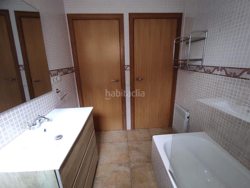 Foto b733700d-7044-4eb2-bd19-d66fb8ca4c4f. Chalet  centrico en Morell (El)