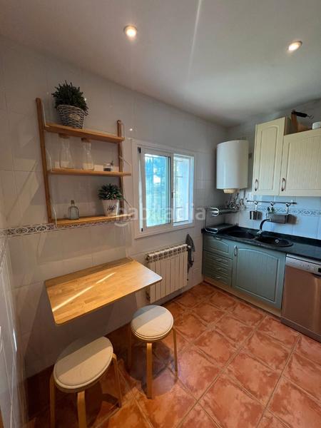 Foto 1cdf3d18-2457-4d84-99bd-dc88b7a008d9. Chalet  grande con piscina y jardin en Catllar (El)