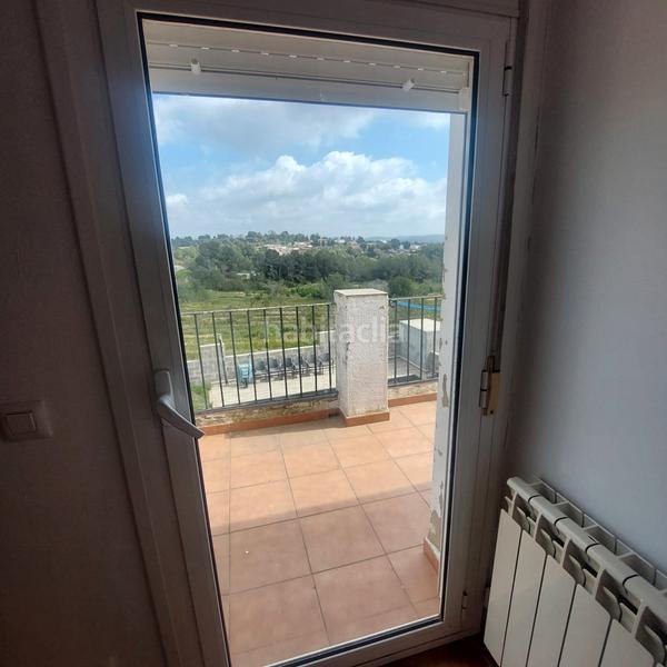 Foto 34d65691-1ab3-4562-a8cf-ff07fb771843. Chalet  grande con piscina y jardin en Catllar (El)