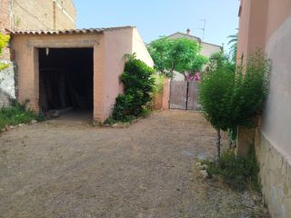 Chalet  Rambla de la verge del roser. Casa 6 hat con jardin y parking en  vilallonga del camp