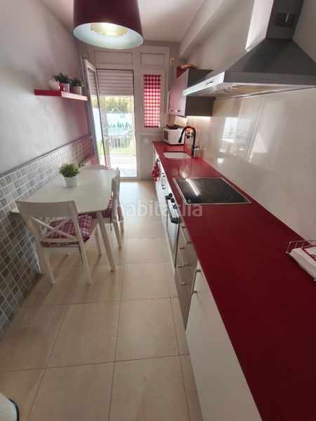 Foto 5d255006-3163-4bd3-8f77-da3cafb3d4db. Casa adossada amb xemeneia calefacció aparcament piscina a Rourell (El)