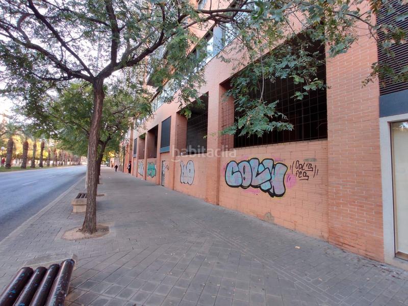 Foto 0bd88e64-7523-41ac-bdda-e1cdd392f0cc. Alquiler local comercial en avenida juan sanchis candela 22 local comercial en gran vía para alquiler en Alicante